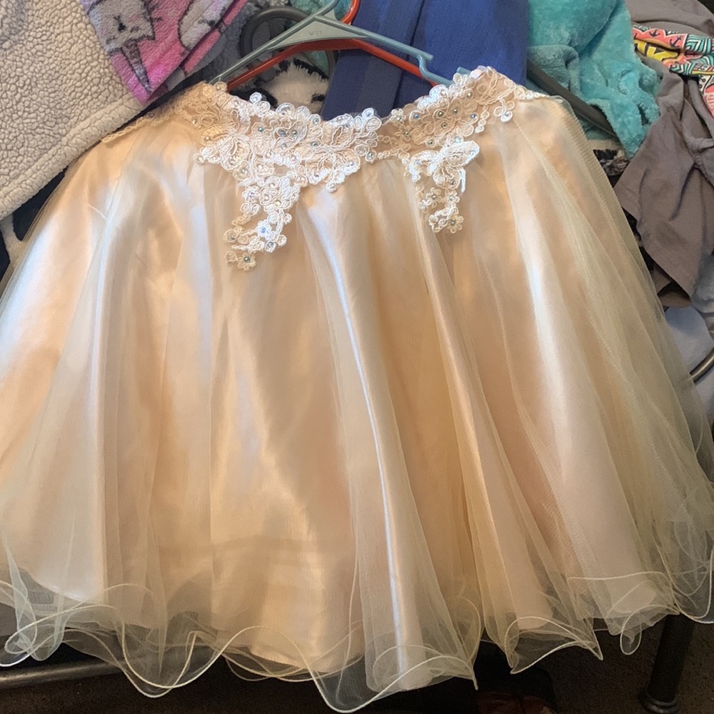 Dress - Picture 2 of 2